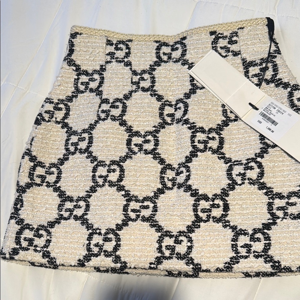 Cream and Black Pencil Mini Skirt for Cocktail